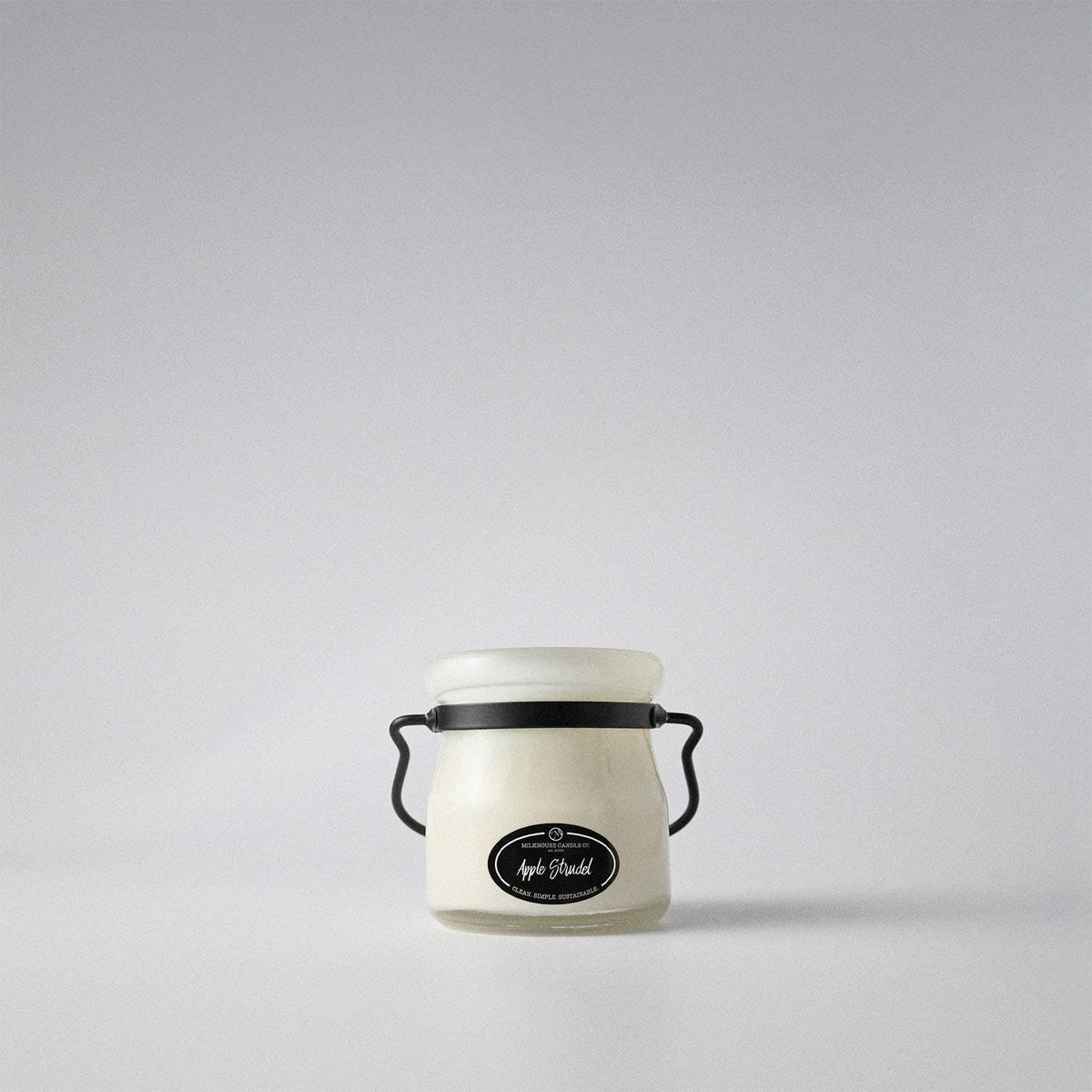 Apple Strudel Cream Jar Candle: 5 oz